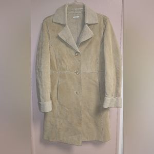 Guess leather vintage coat. Size small. Acrylic shearling!!